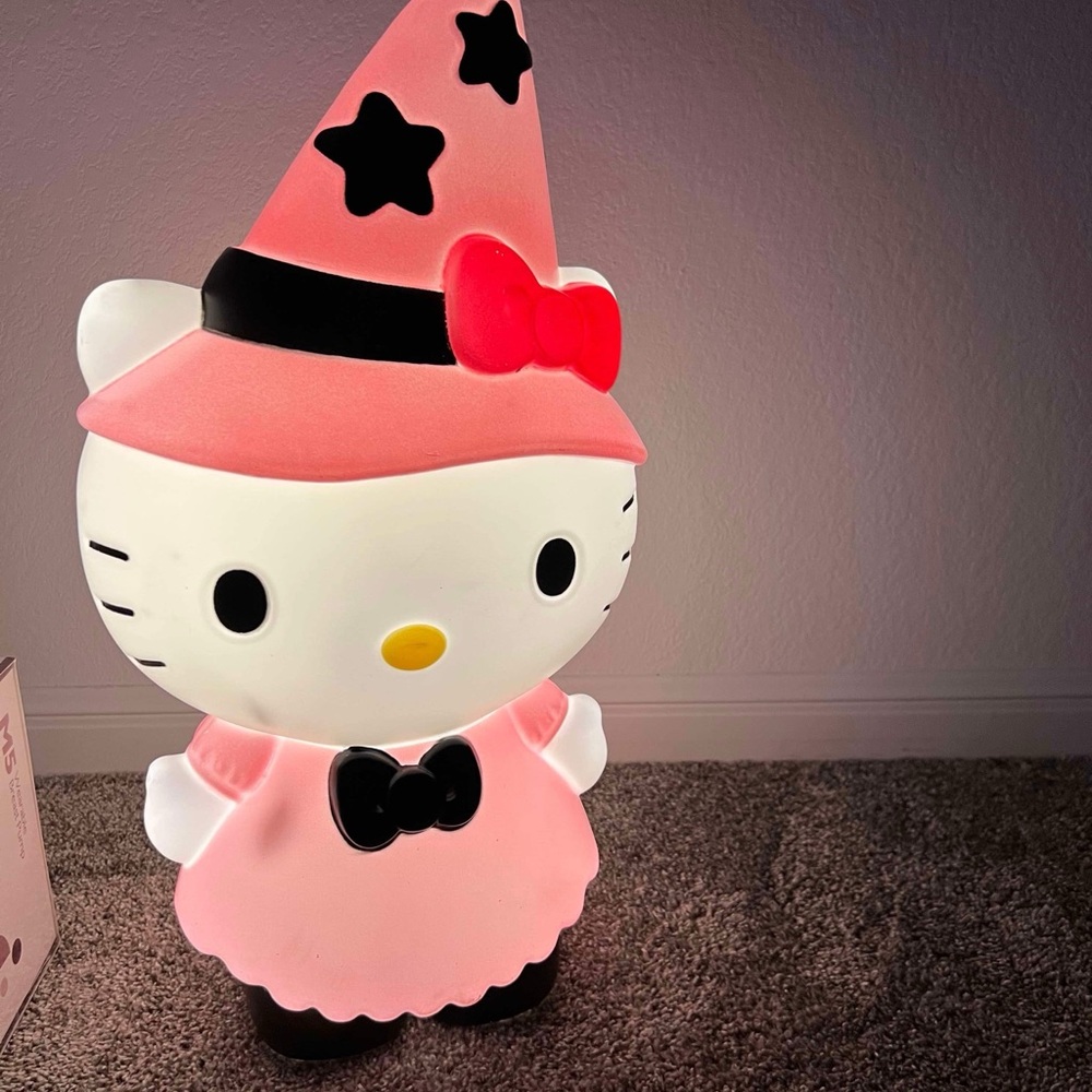Hello kitty blow mold